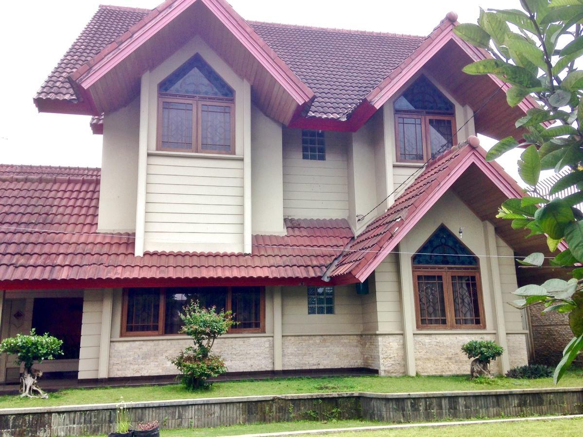 Villa Nuansa Alam Lembang Esterno foto